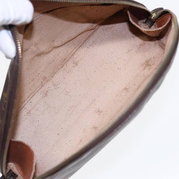 LOUIS VUITTON Monogram Trousse Demi Ronde Cosmetic Pouch M47520 LV Auth 87547 - Picture 10 of 16